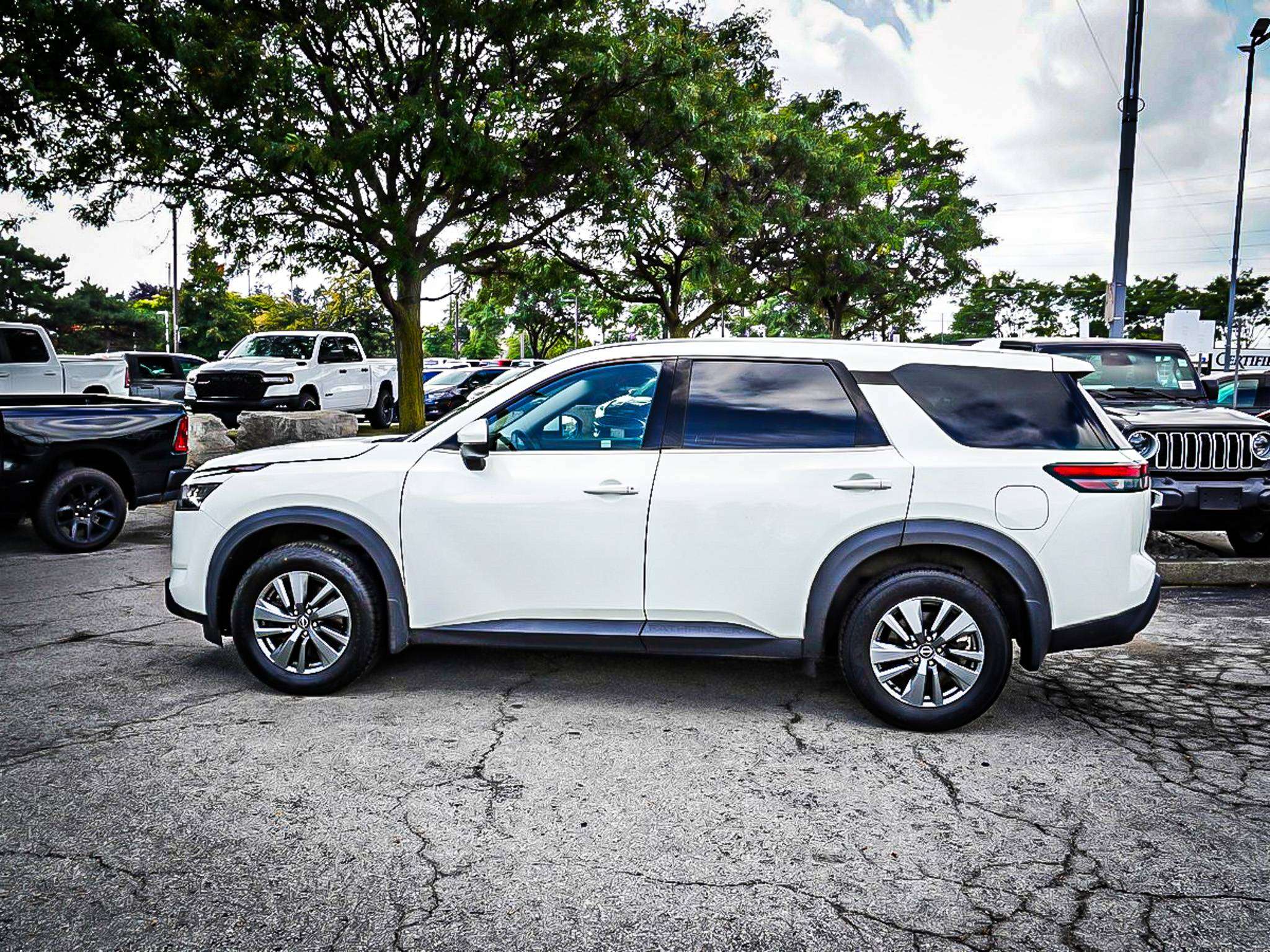 2022 Nissan Pathfinder