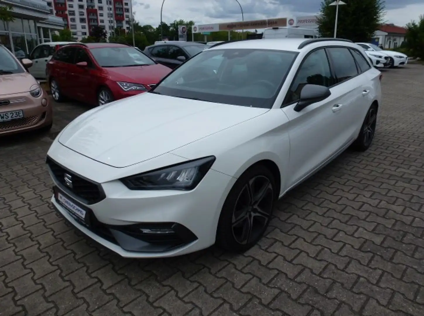 SEAT Leon Sportstourer FR Plus 2.0 TSI (190 PS) DSG Weiß - 1