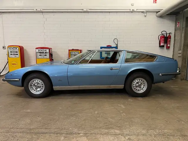 Maserati Indy 4200