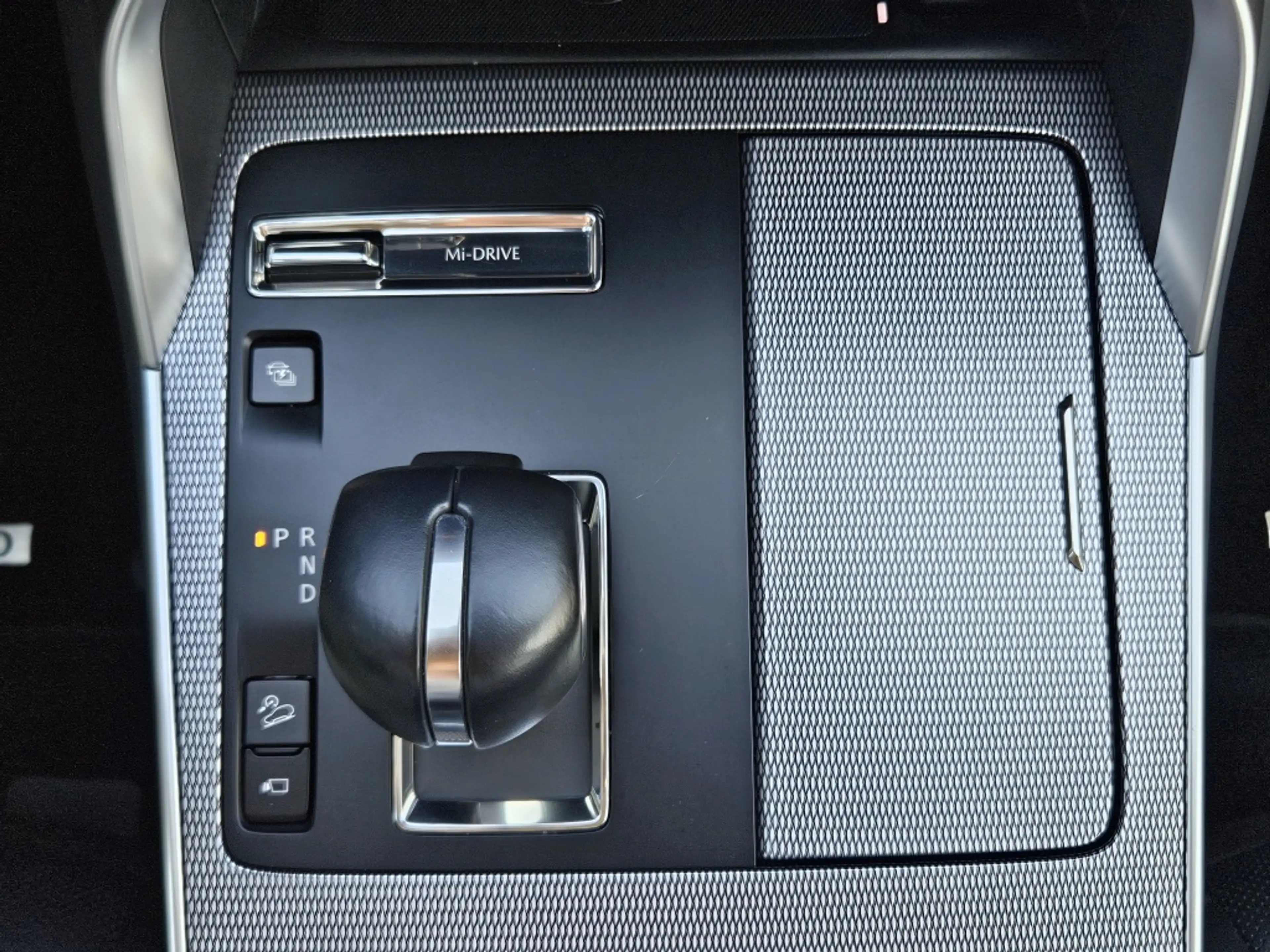 Mazda CX-60 2.5 e-SkyActiv PHEV 327pk Homura / Convenience Pac — photo 23