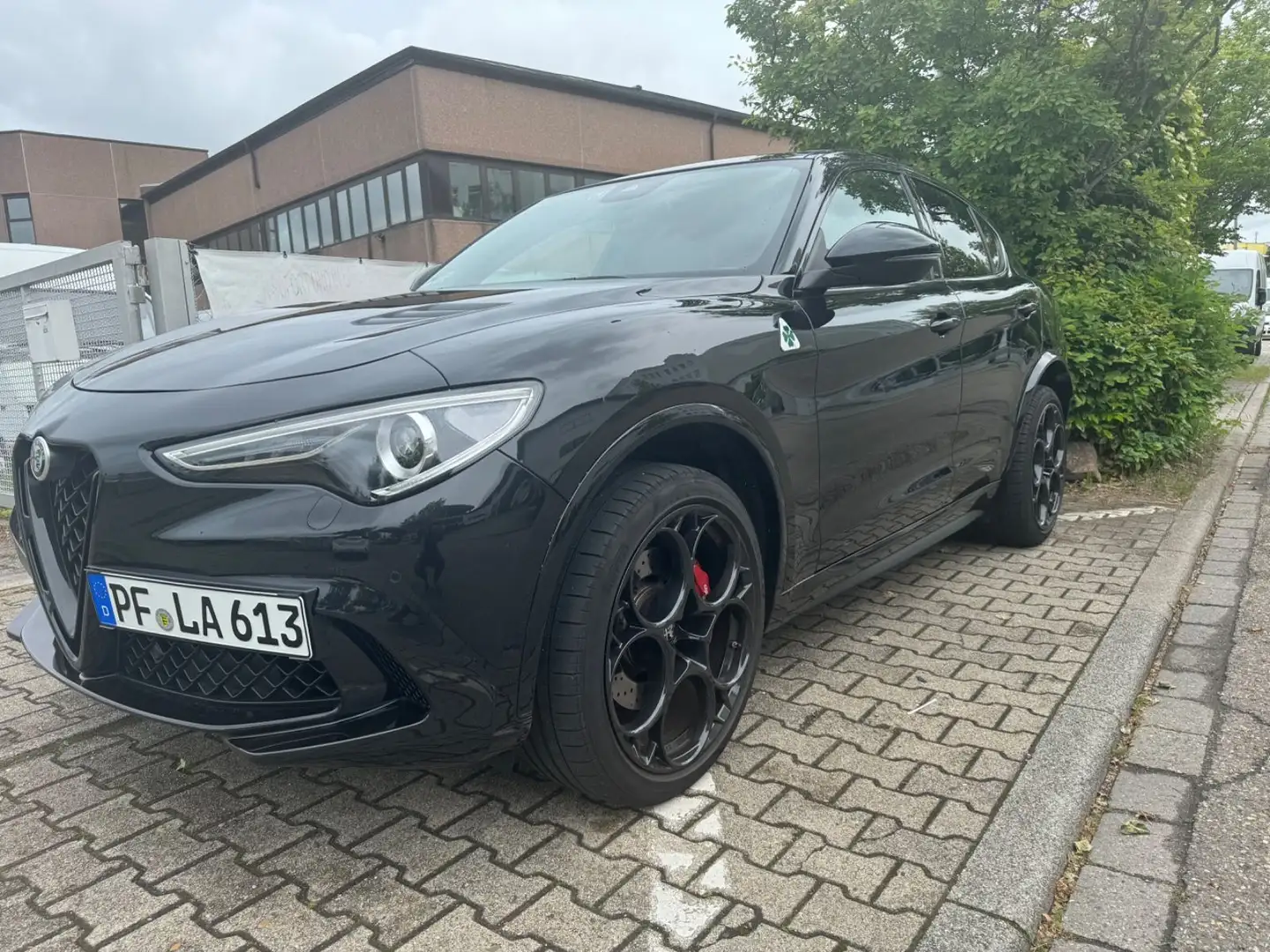 Alfa Romeo Stelvio Quadrifoglio Q4 - 2
