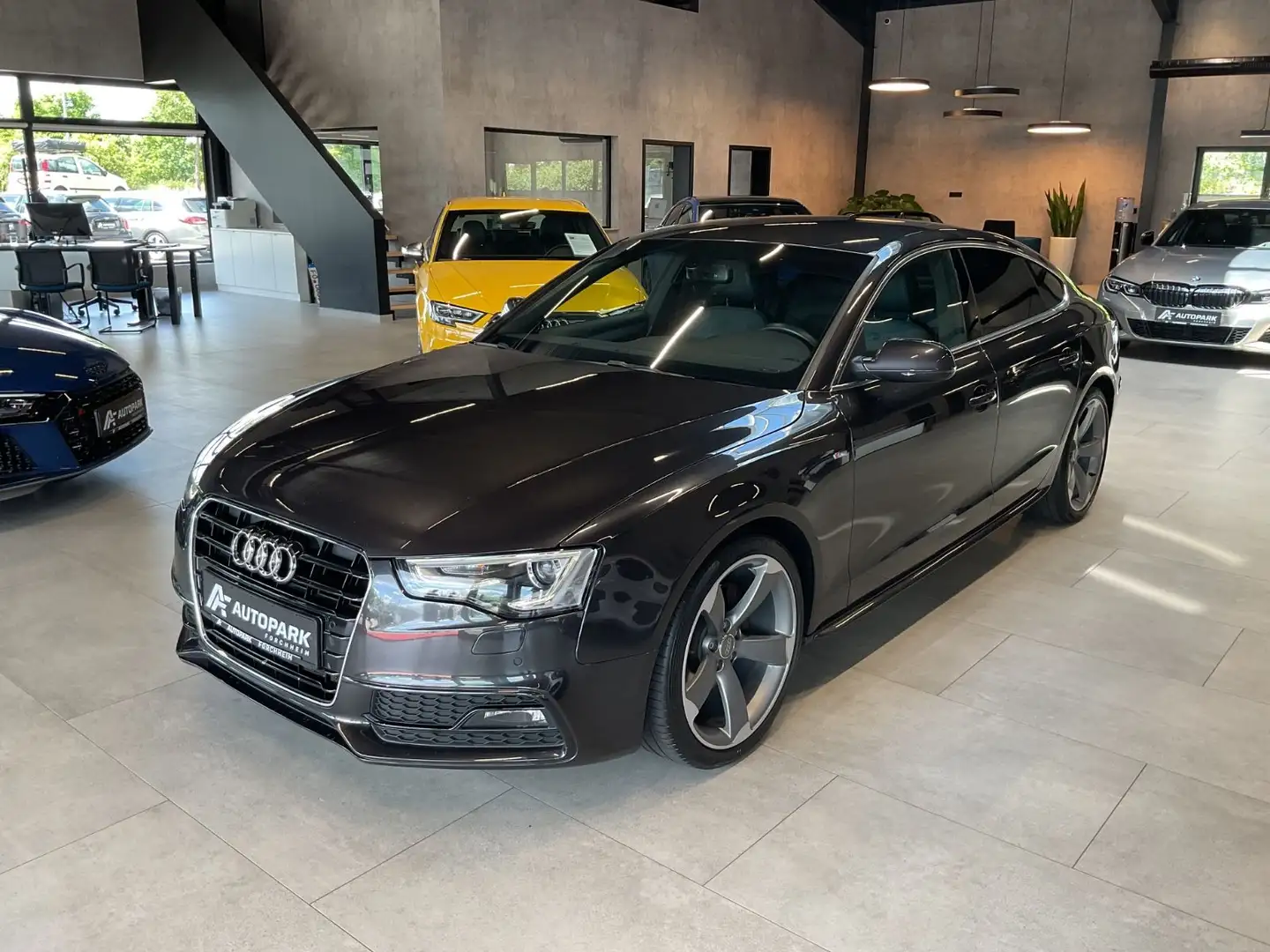 Audi A5 Sportback 2.0TDI 3x S line B&O Navi Xenon 19" Grau - 1