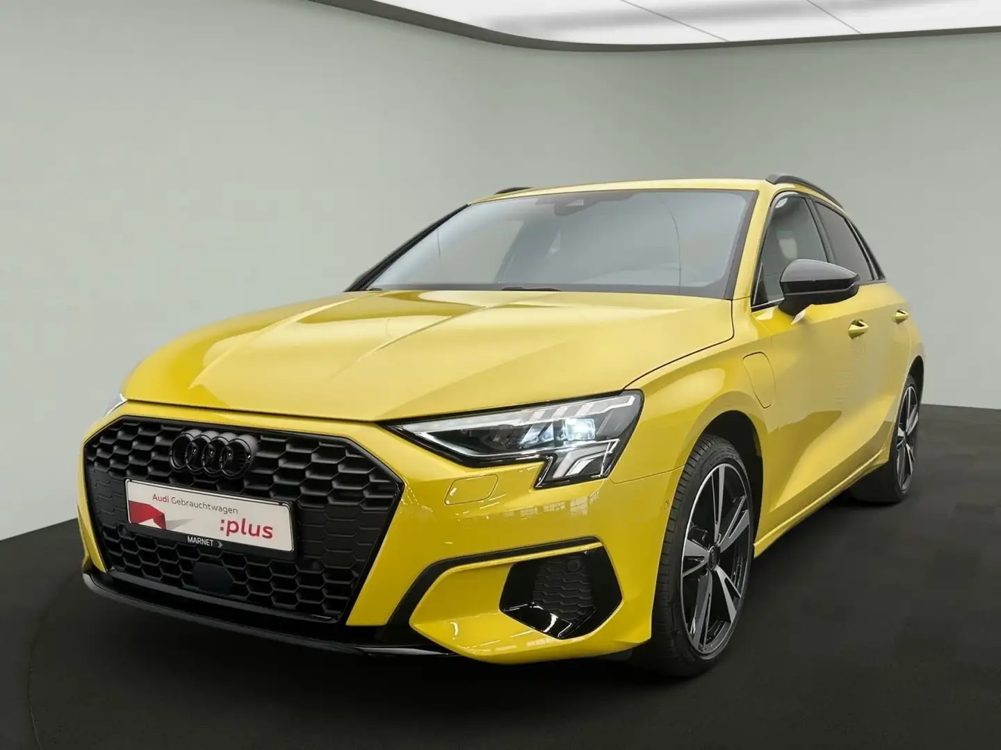 Audi A3 Advanced 40 TFSI e S line*Navi*LED* Gelb - 2