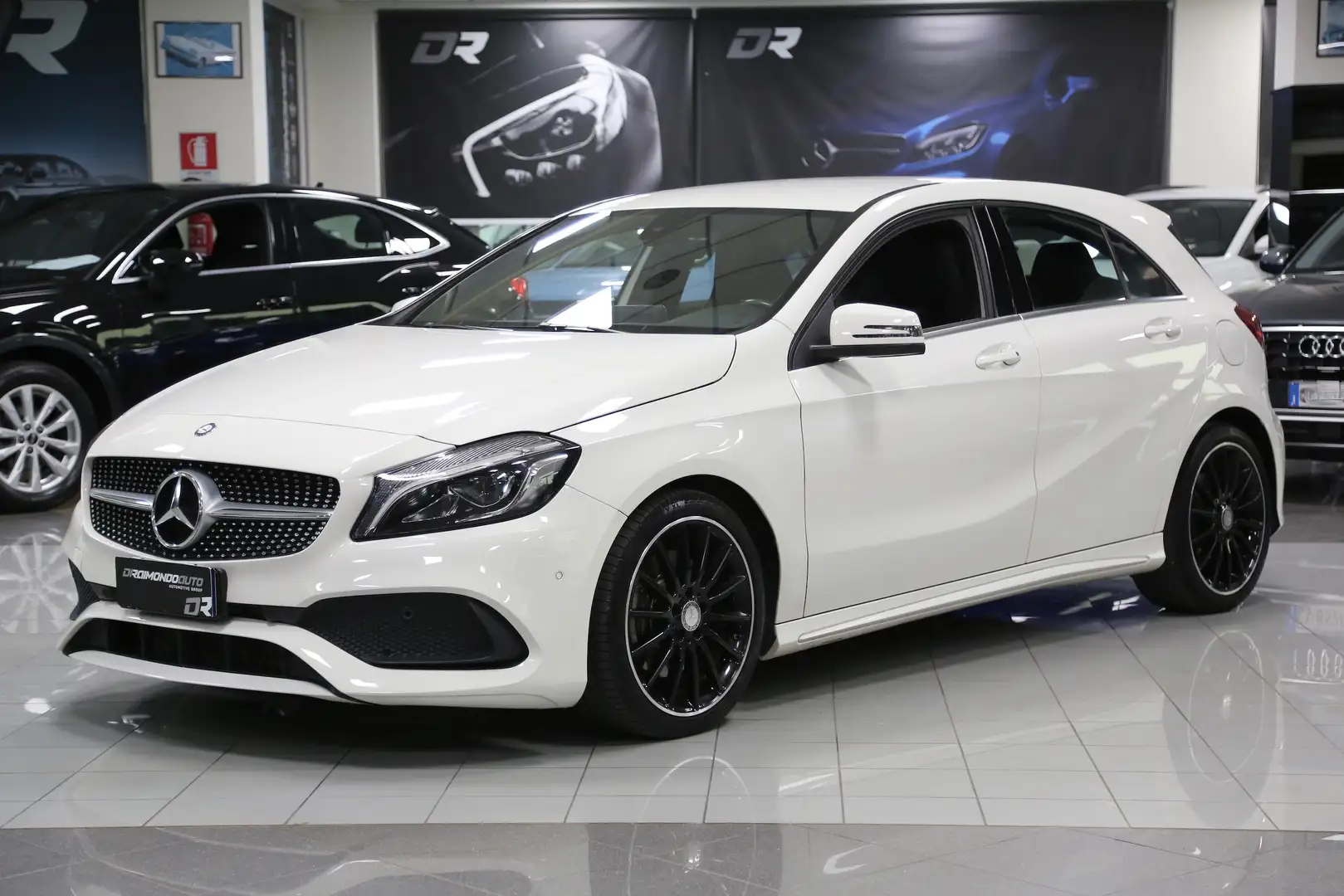 Mercedes-Benz A 220 d Automatic Premium AMG Bianco - 1