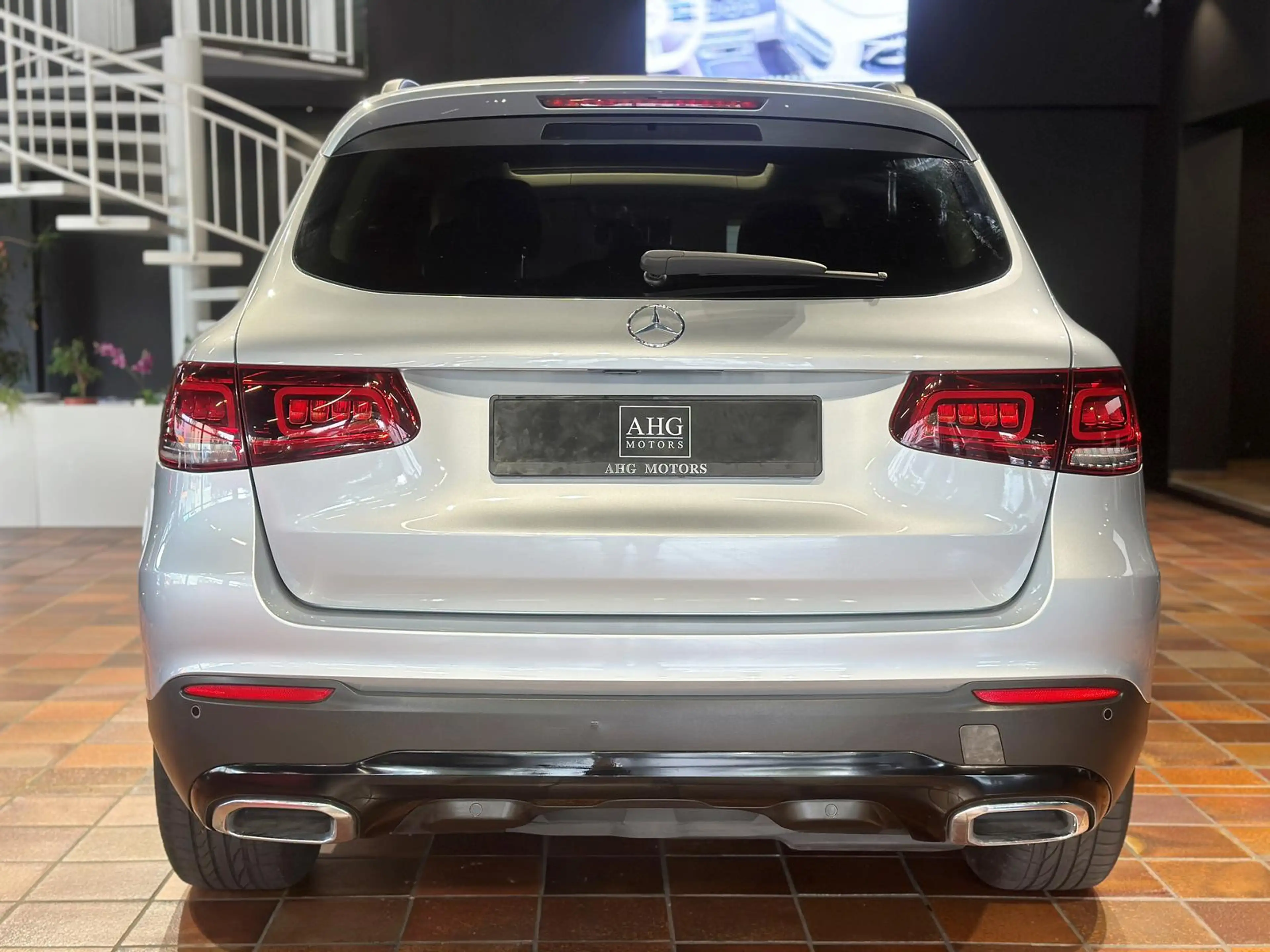Mercedes-Benz GLC 220 4MATIC NIGHT PANORAMA AHK KAM AMBIENTEBELEUCHTUNG — photo 7