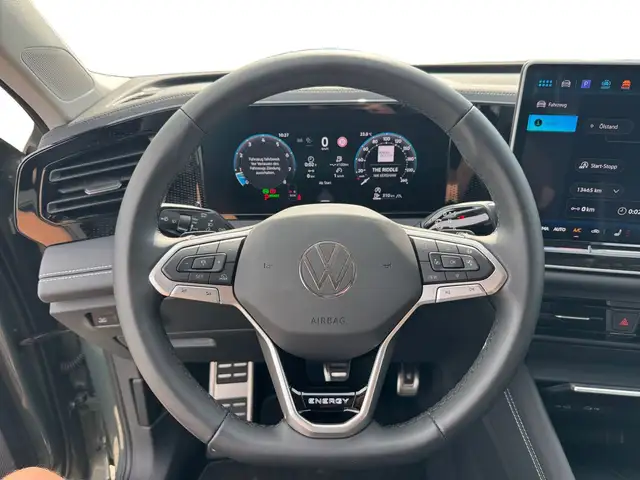Volkswagen Tiguan view 13