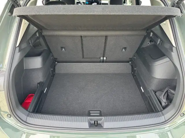 Volkswagen Tiguan view 14