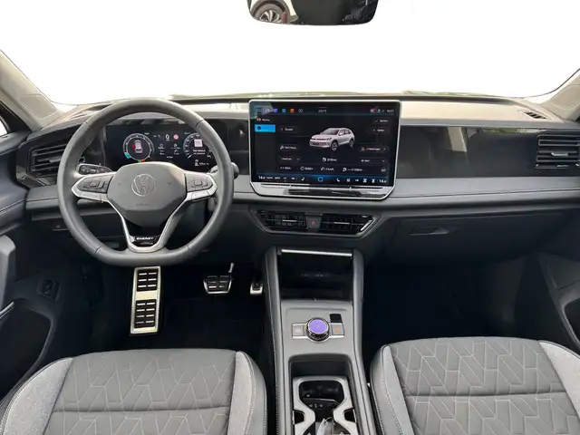 Volkswagen Tiguan view 8
