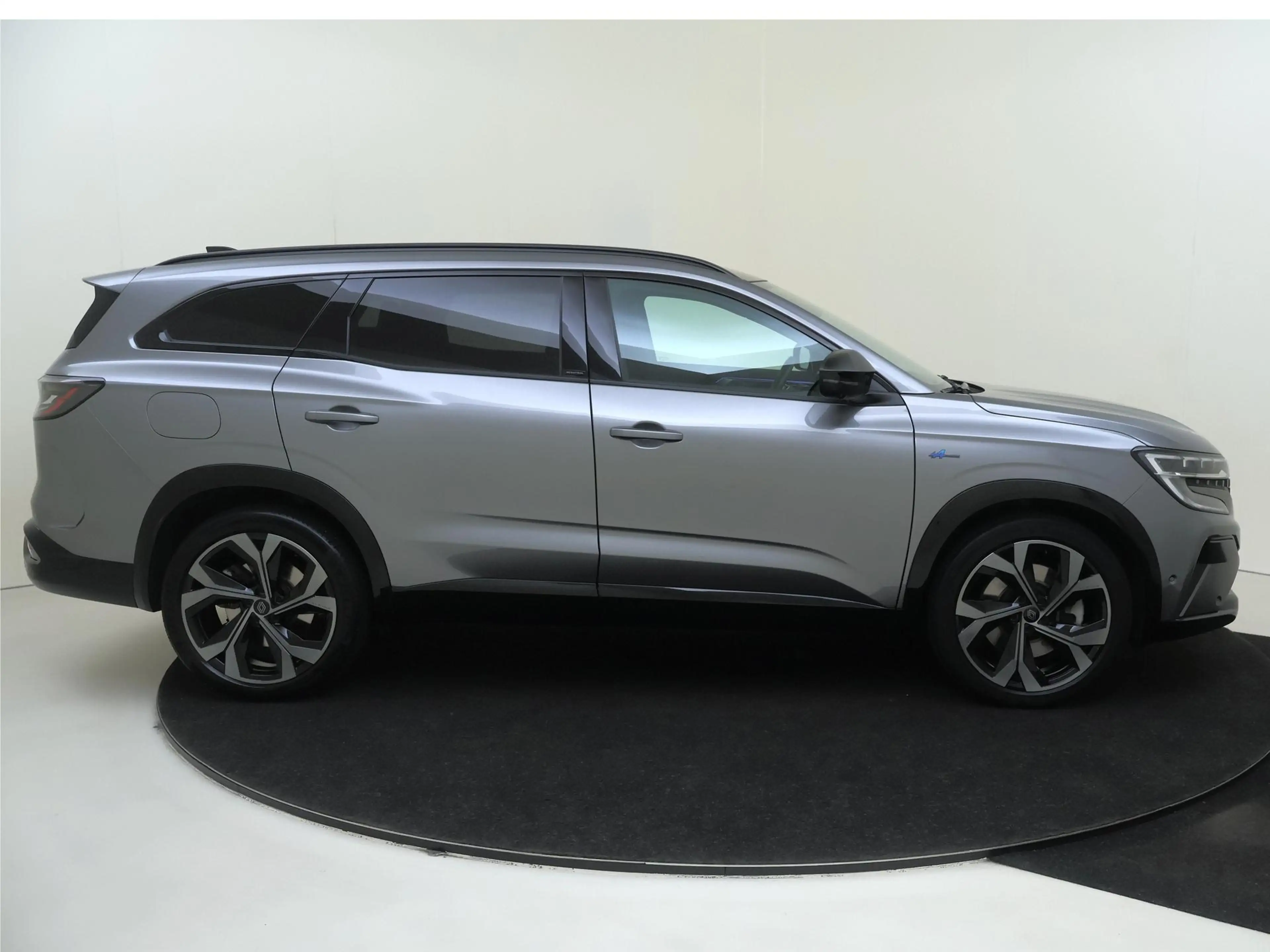 Renault Espace E-Tech full hybrid 200 esprit Alpine 7p. Panoramad — photo 9