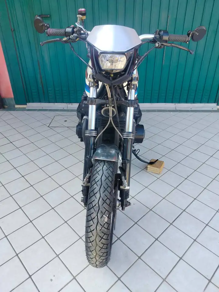 Suzuki GSX 550