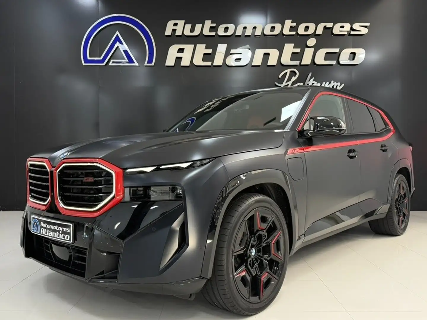 BMW XM 550 kW (748 CV) Label Red Negro - 1