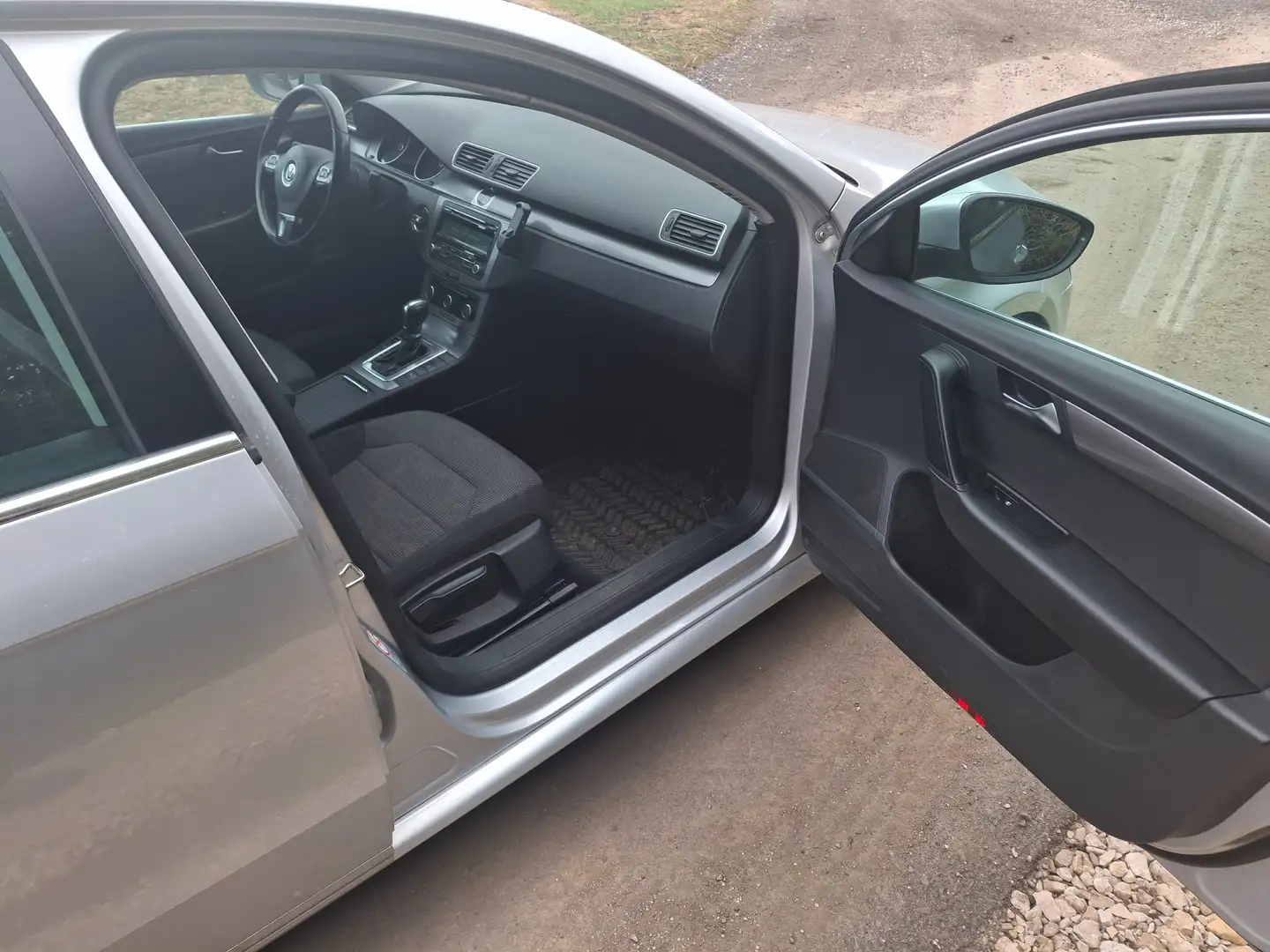 Volkswagen Passat Variant Passat Variant 2.0 TDI DSG BlueMotion Technology H Silber - 2