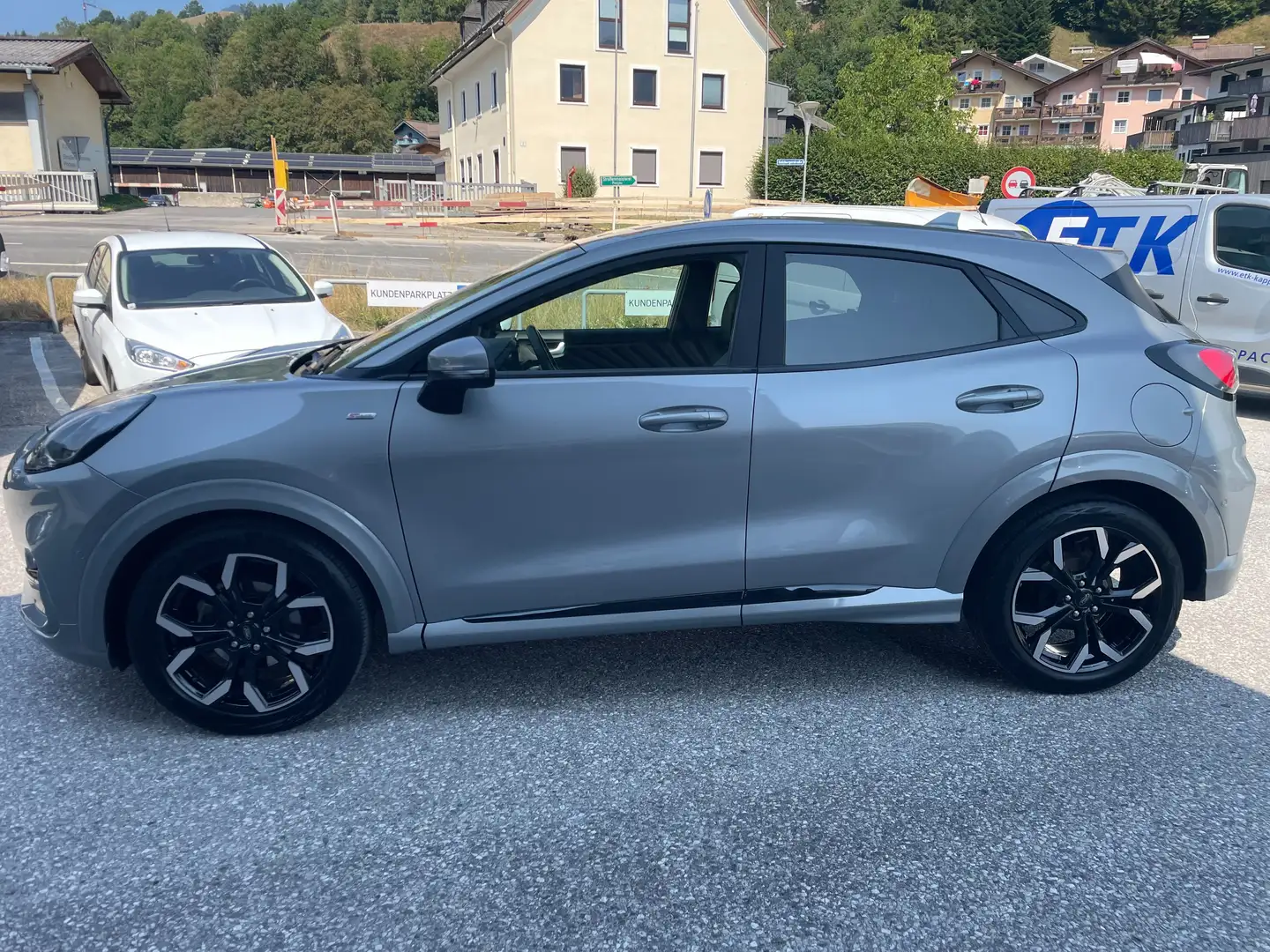 Ford Puma ST-Line X Grau - 2