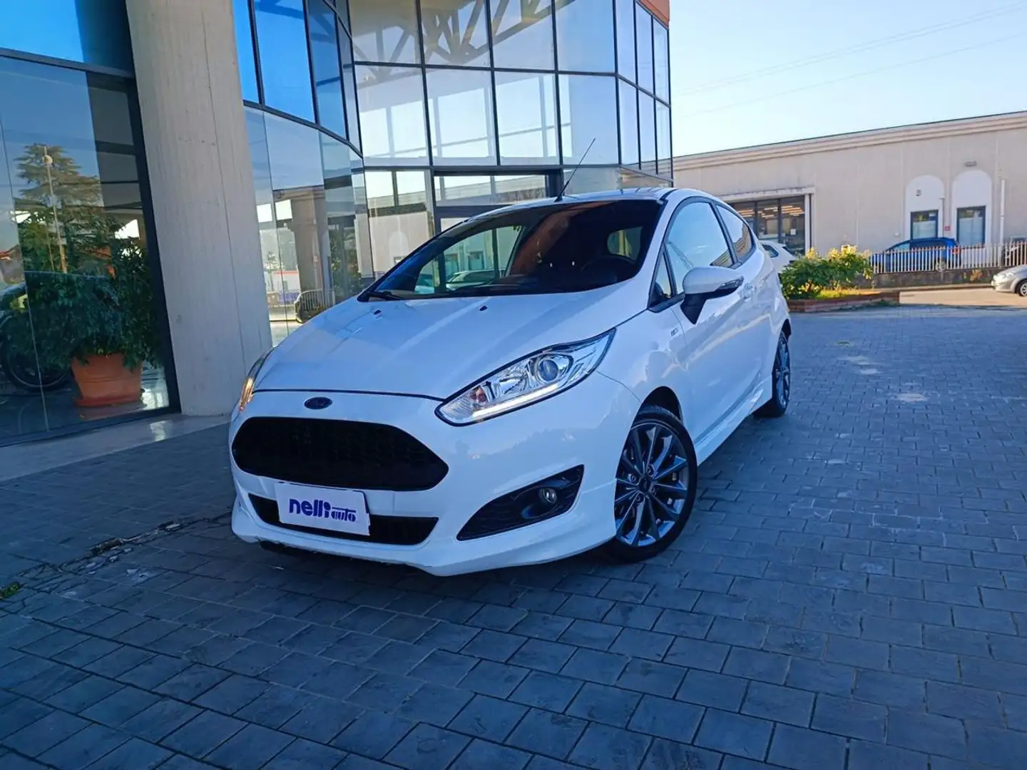Ford Fiesta 1.5 TDCi 95CV 3 porte ST-Line Blanc - 1
