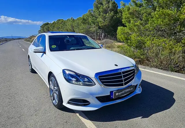 Mercedes-Benz E 300 BT Hybrid Avantgarde 7G Plus