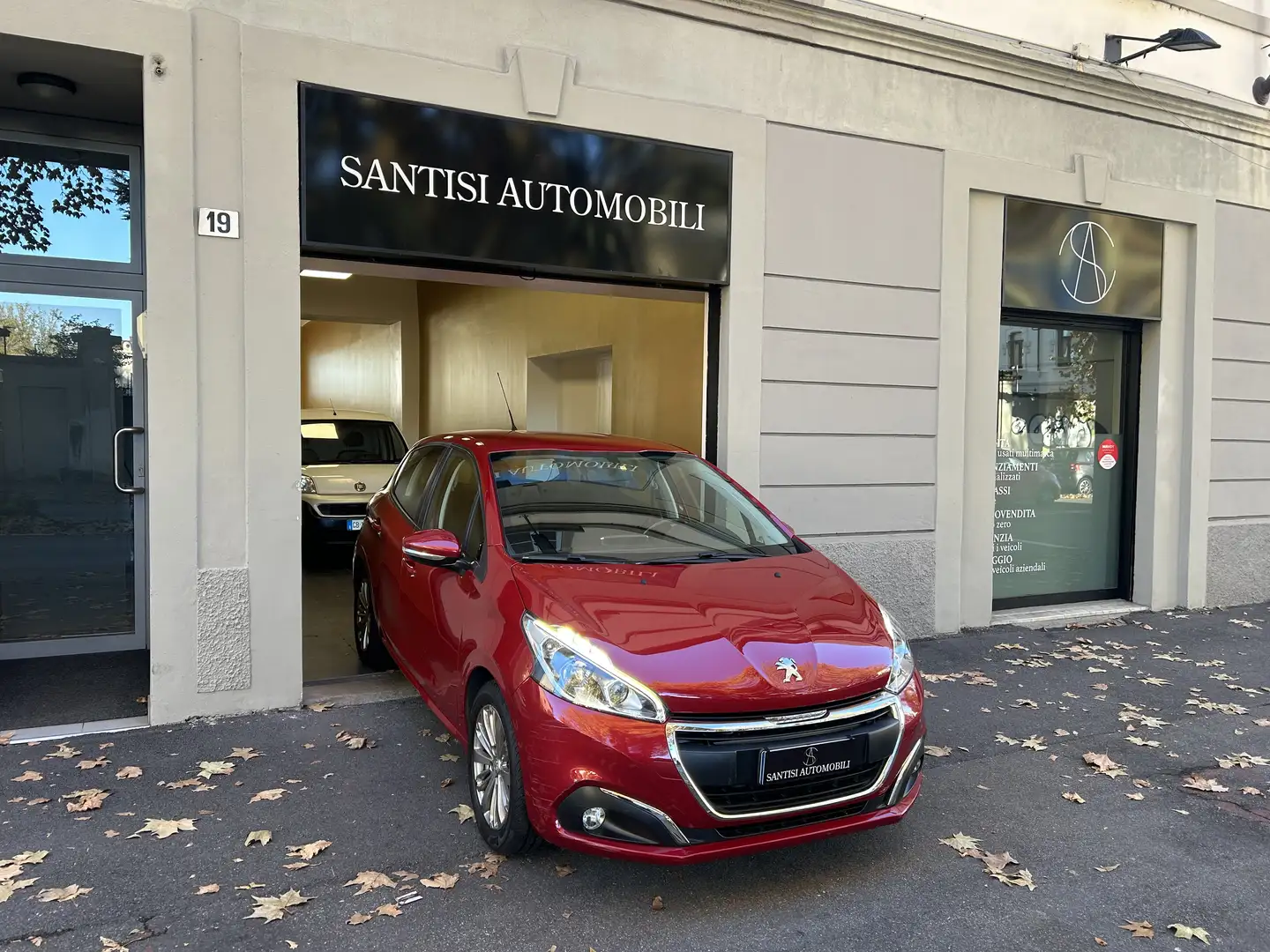 Peugeot 208 1.2 puretech Allure 82cv 5p EURO 6B | 100.000KM!!! Rosso - 1