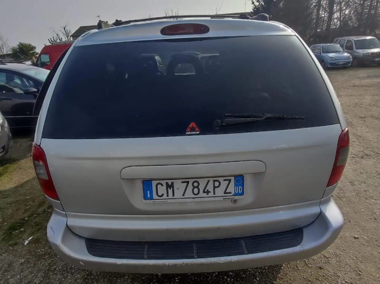 Chrysler Voyager Voyager III 2001 2.5 crd LX Grau - 2