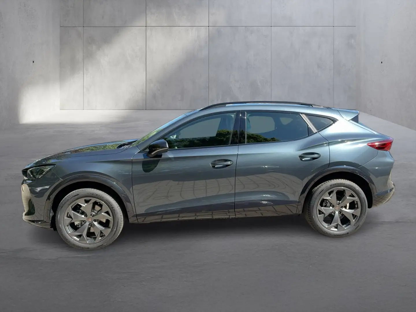 CUPRA Formentor 1.5 e-TSI 150 PS DSG Grau - 2