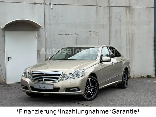 Mercedes-Benz E 300 CGI V6 *Leder*Xenon*Navi*Deutsch*