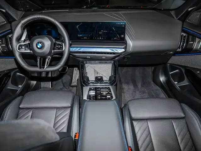 BMW X3 view 14