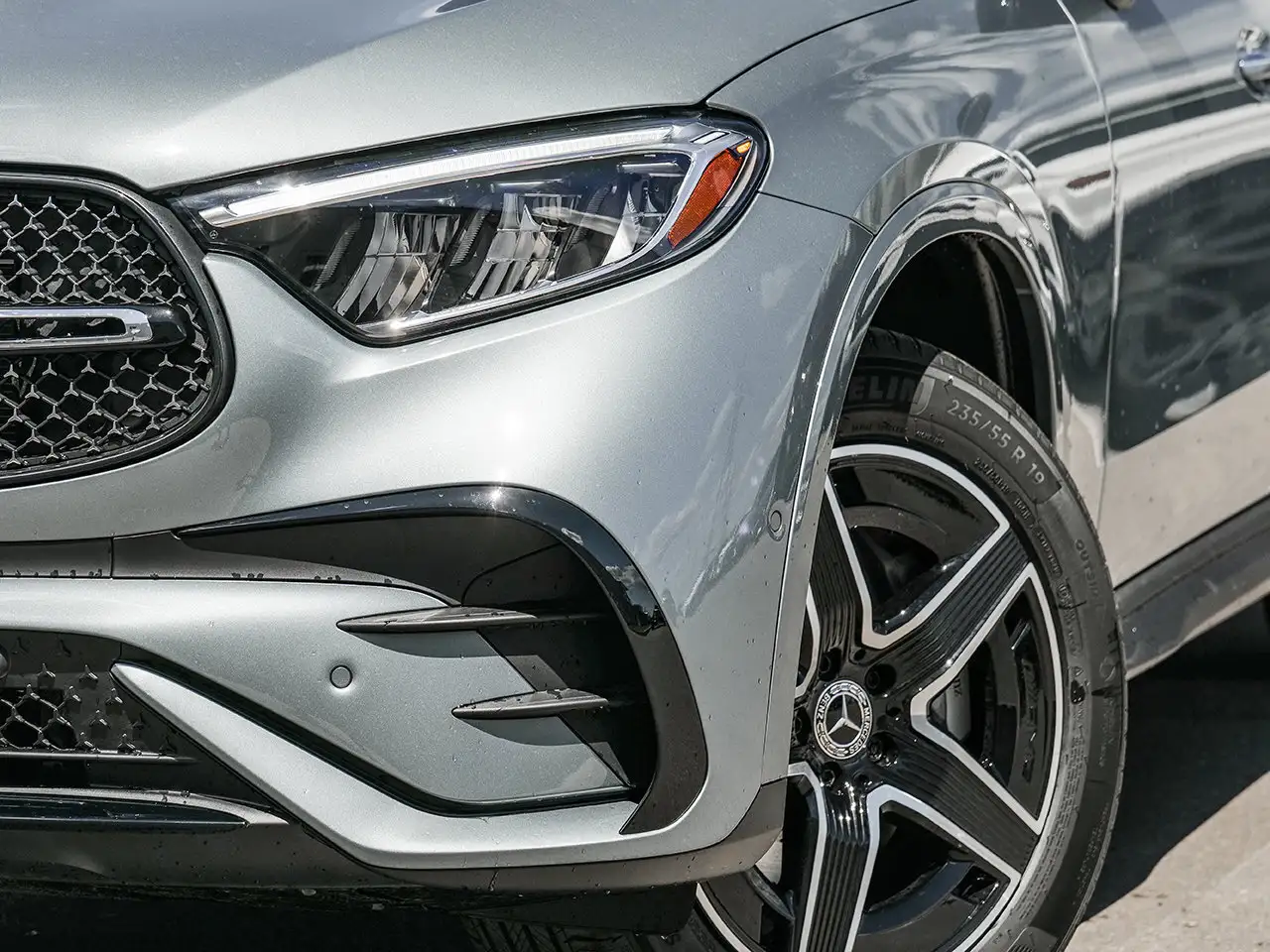 Mercedes-Benz GLC снимка Mercedes-Benz GLC
