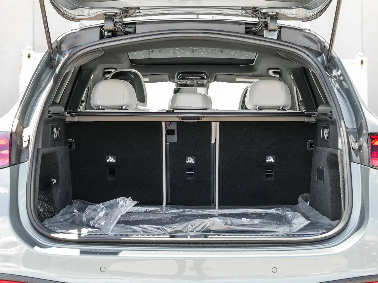 Mercedes-Benz GLC снимка Mercedes-Benz GLC