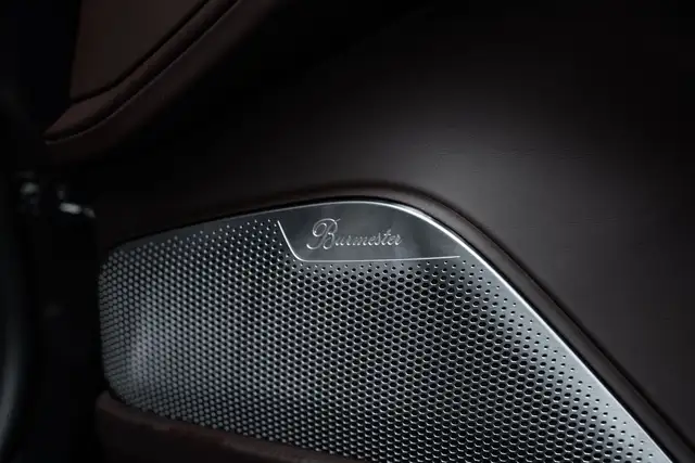 Porsche Panamera view 13