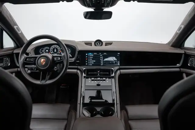 Porsche Panamera view 6