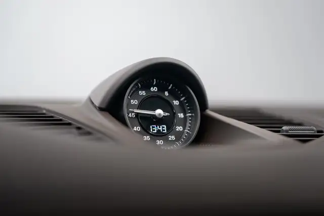 Porsche Panamera view 14