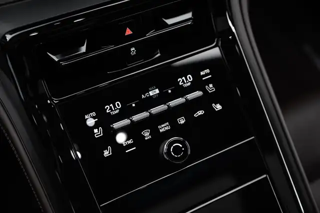 Porsche Panamera view 12