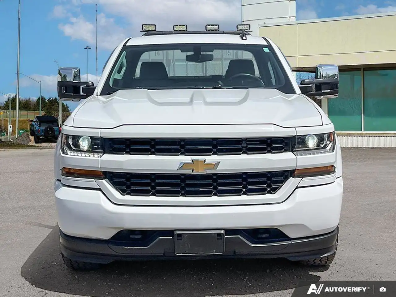 Chevrolet Silverado 1500 снимка Chevrolet Silverado 1500