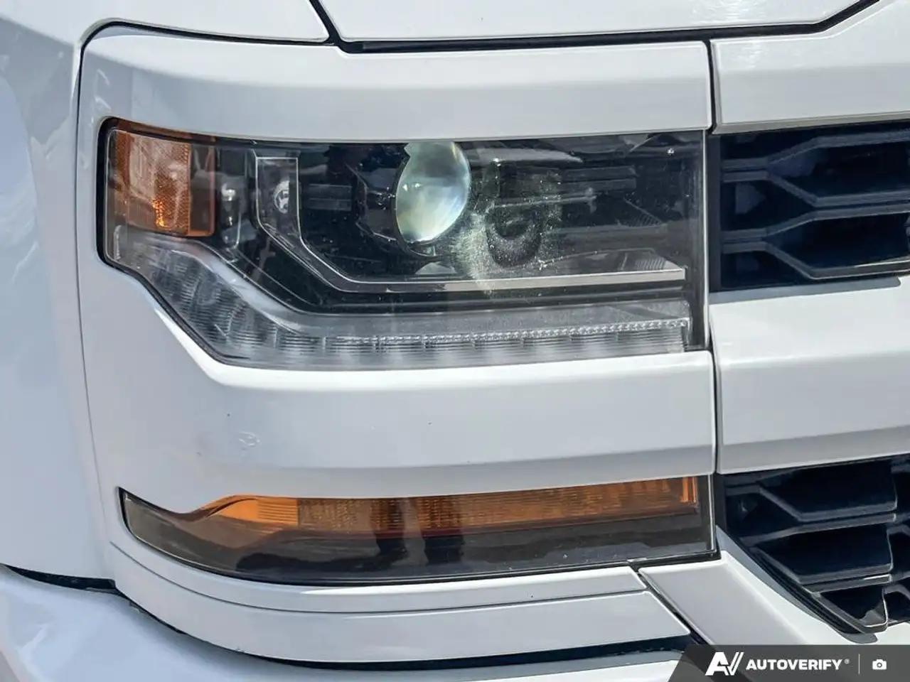 Chevrolet Silverado 1500 снимка Chevrolet Silverado 1500