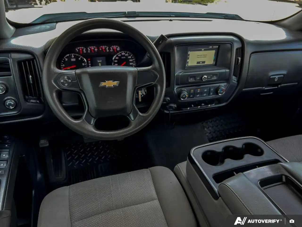 Chevrolet Silverado 1500 снимка Chevrolet Silverado 1500