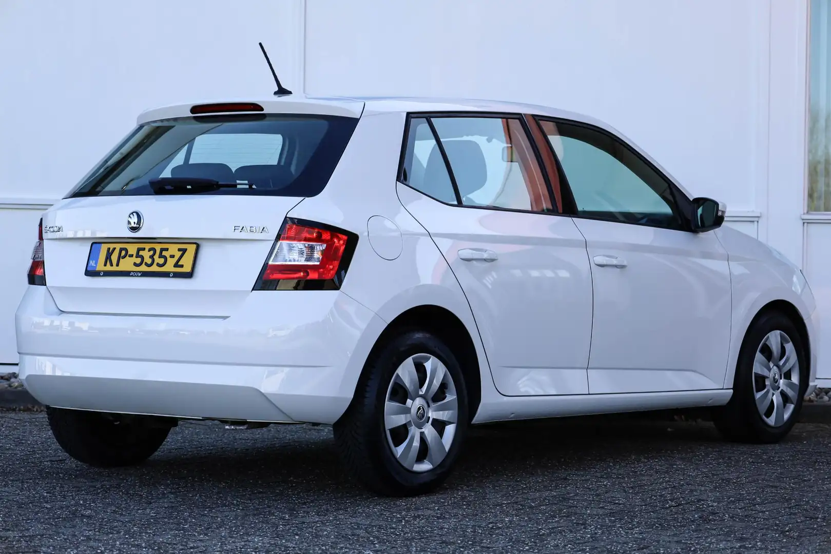 Skoda Fabia 1.4 TDI 90pk Ambition | Cruise Control | Bluetooth Blanc - 2