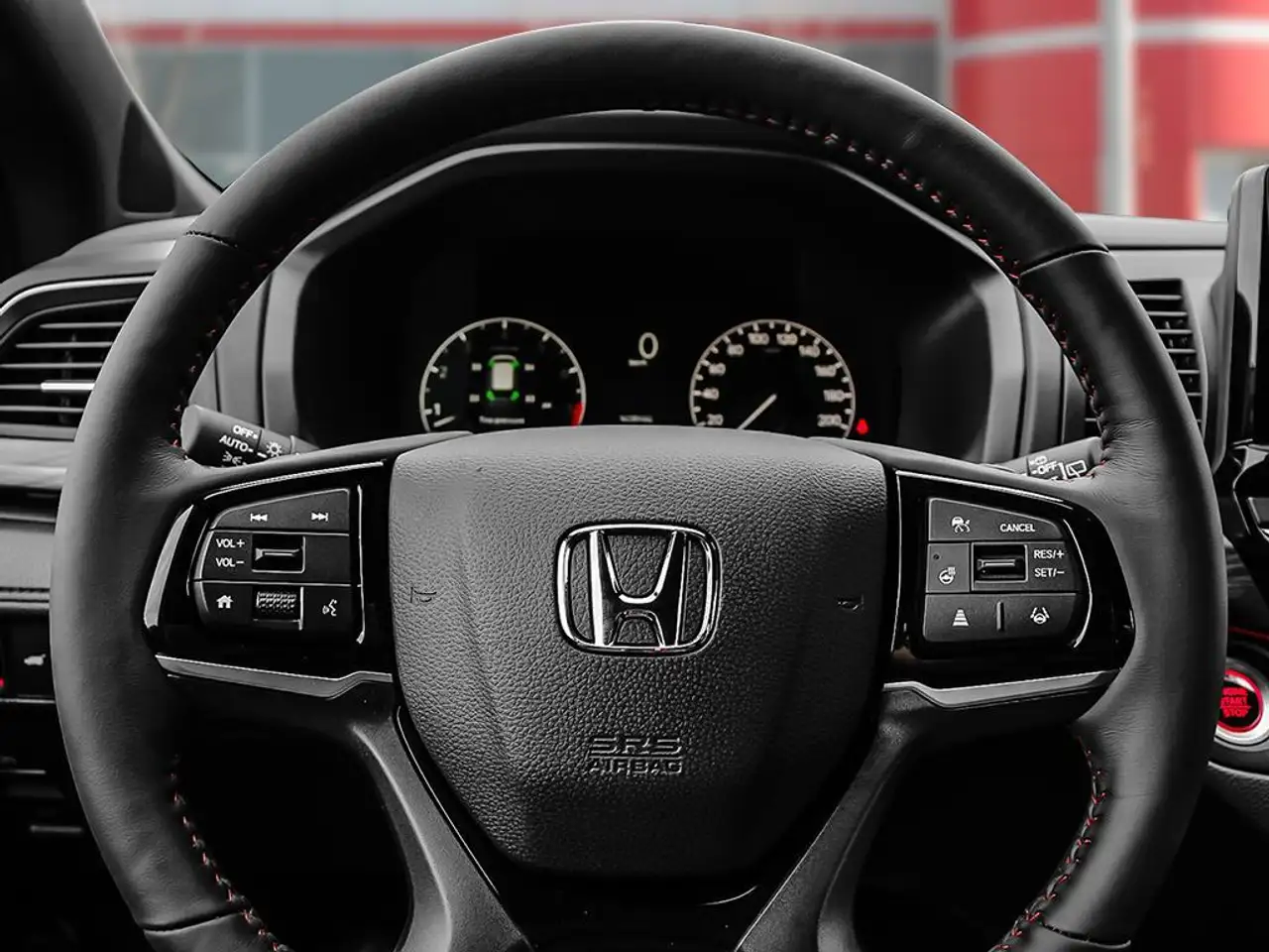Honda Odyssey снимка Honda Odyssey