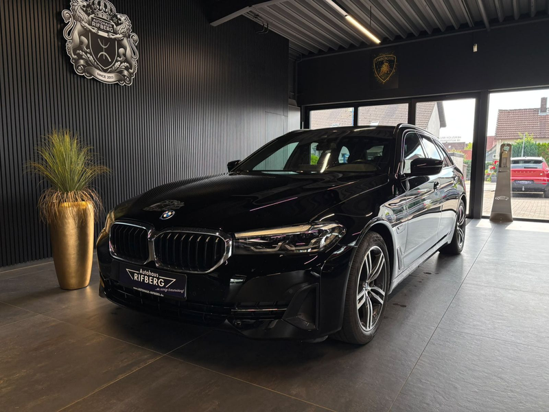 BMW 520 e Business 8G AHK/18Zoll/Driving Assistant