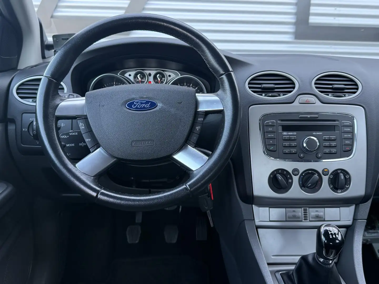 Ford Focus 1.6 Comfort 2e Eigenaar|Airco|Cruise|Dealer onderh Schwarz - 2