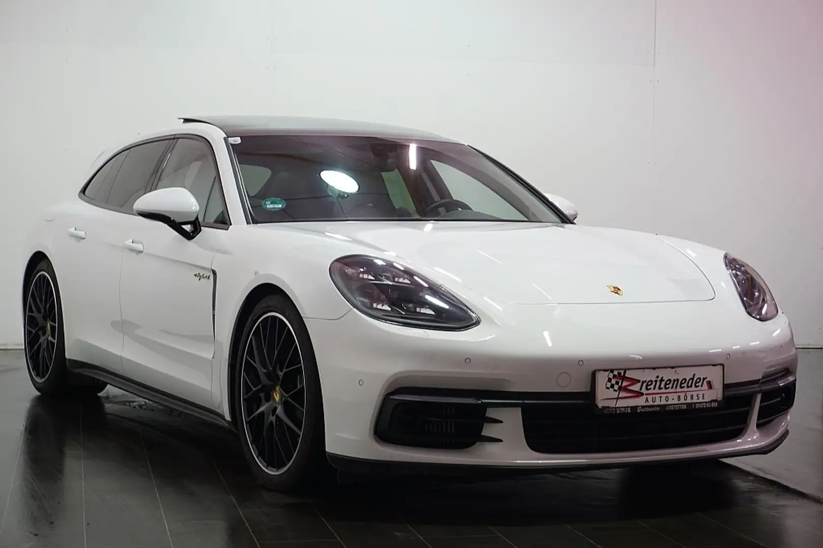 Porsche Panamera 4 E-Hybrid  ST / Pickerl & großes Service neu Weiß - 2