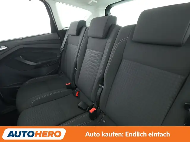 Ford C-Max view 14