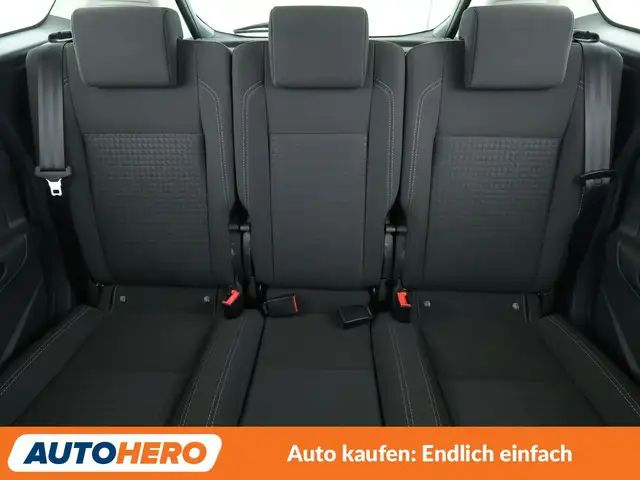Ford C-Max view 15
