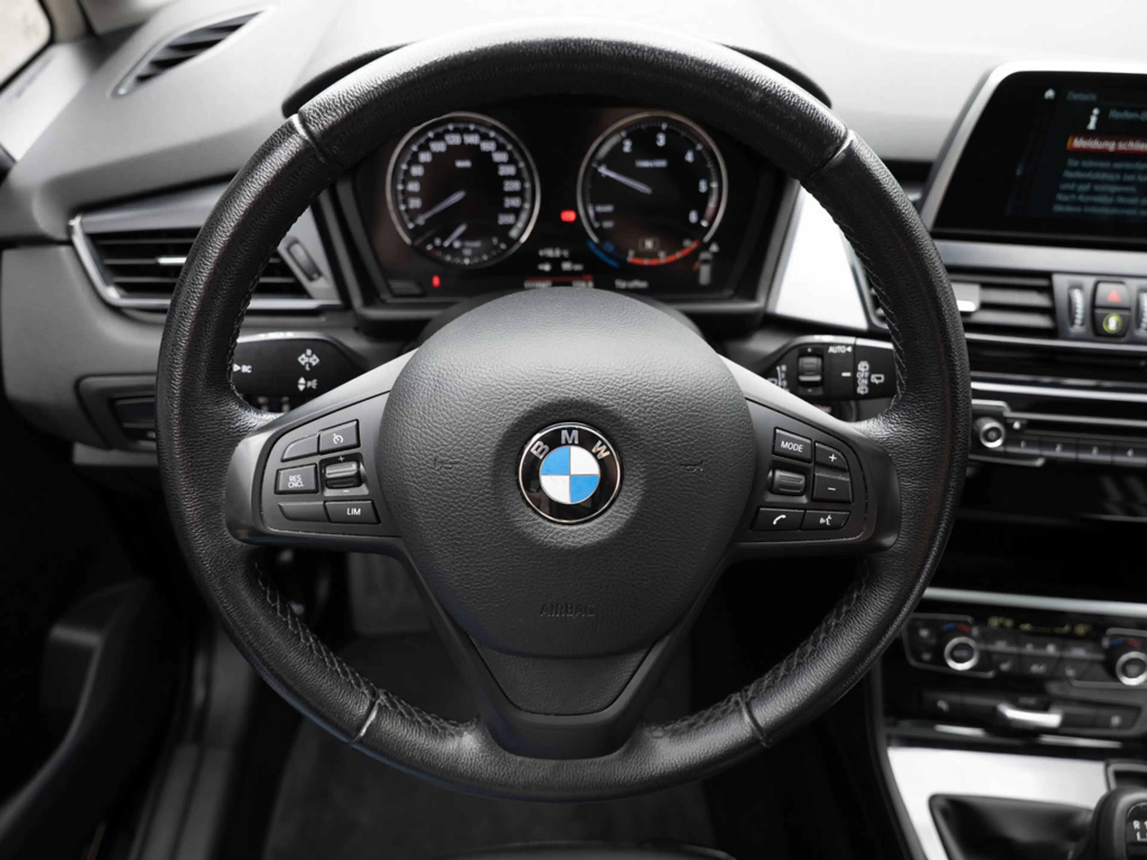 BMW 216 Gran Tourer FACEL. PANO AHK NAVI KAMERA — photo 15