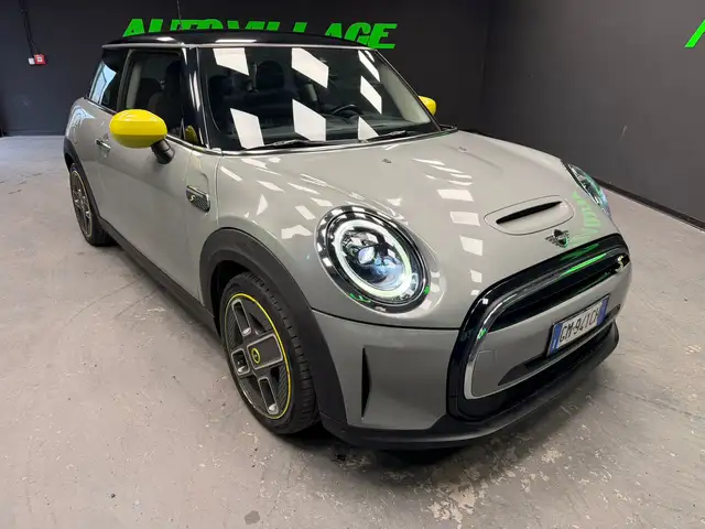 MINI Cooper SE Mini F56 Full Electric 3p Resolute auto