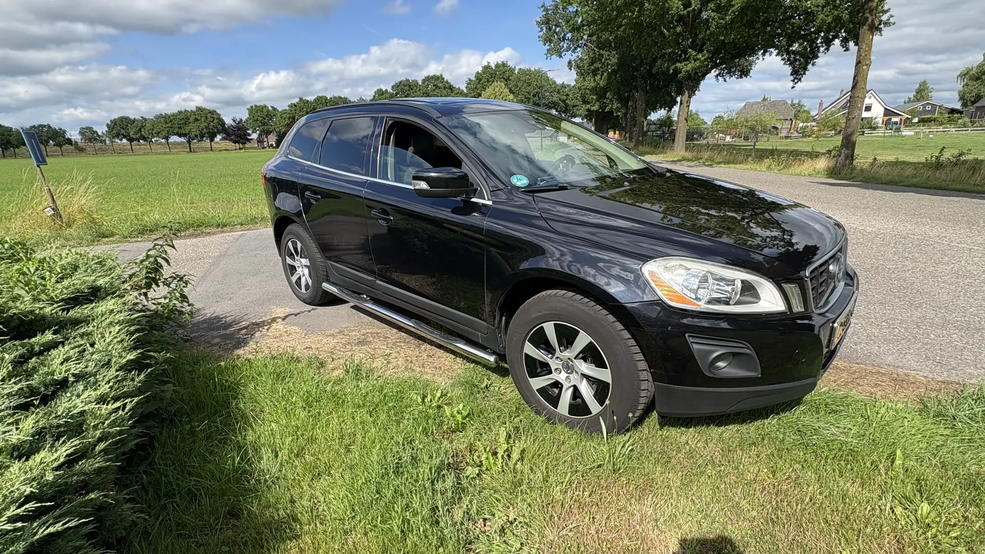 Volvo XC60 2.4D  (leer, open dak, airco, 5 cilinder,) Czarny - 2