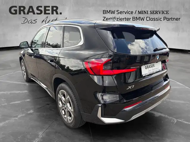 BMW X1 view 4