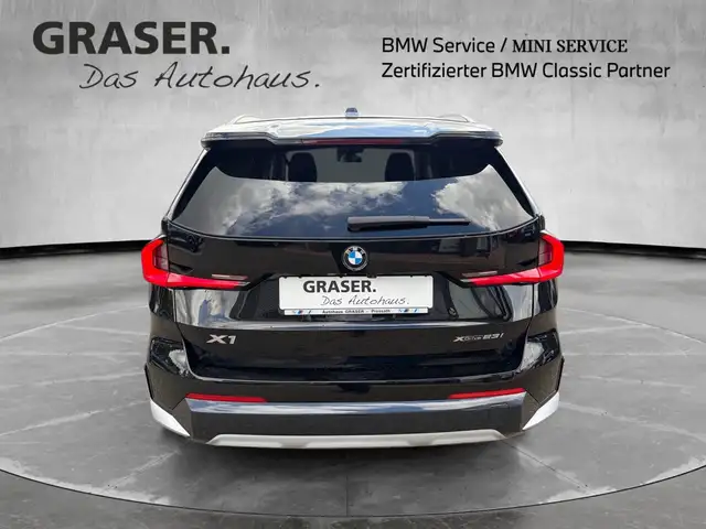 BMW X1 view 5