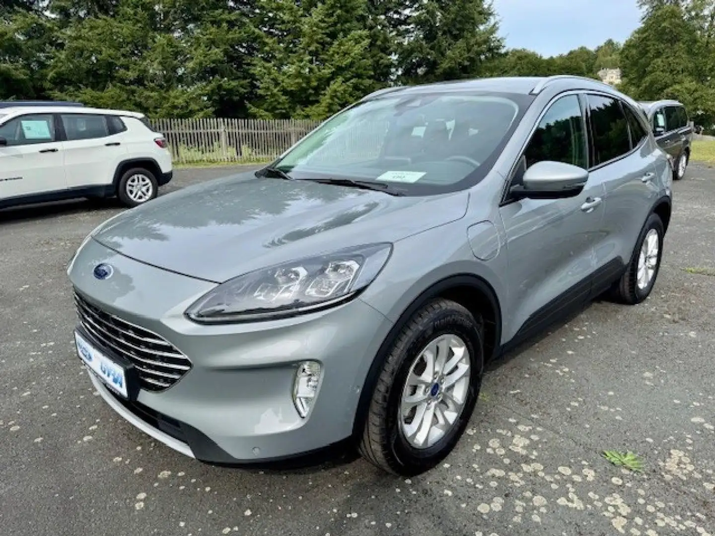 Ford Kuga Plug-In Hybrid Titanium X Silber - 1