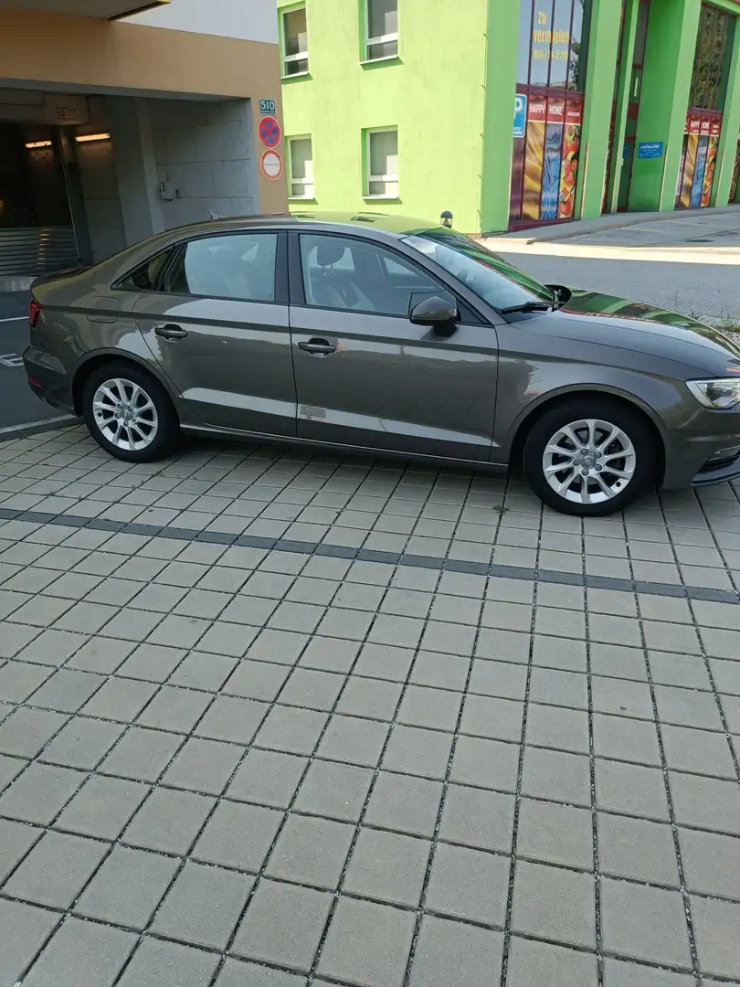 Audi A3 1.6 TDI Limousine (clean diesel) Attraction - 1