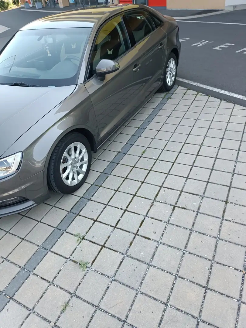 Audi A3 1.6 TDI Limousine (clean diesel) Attraction - 2
