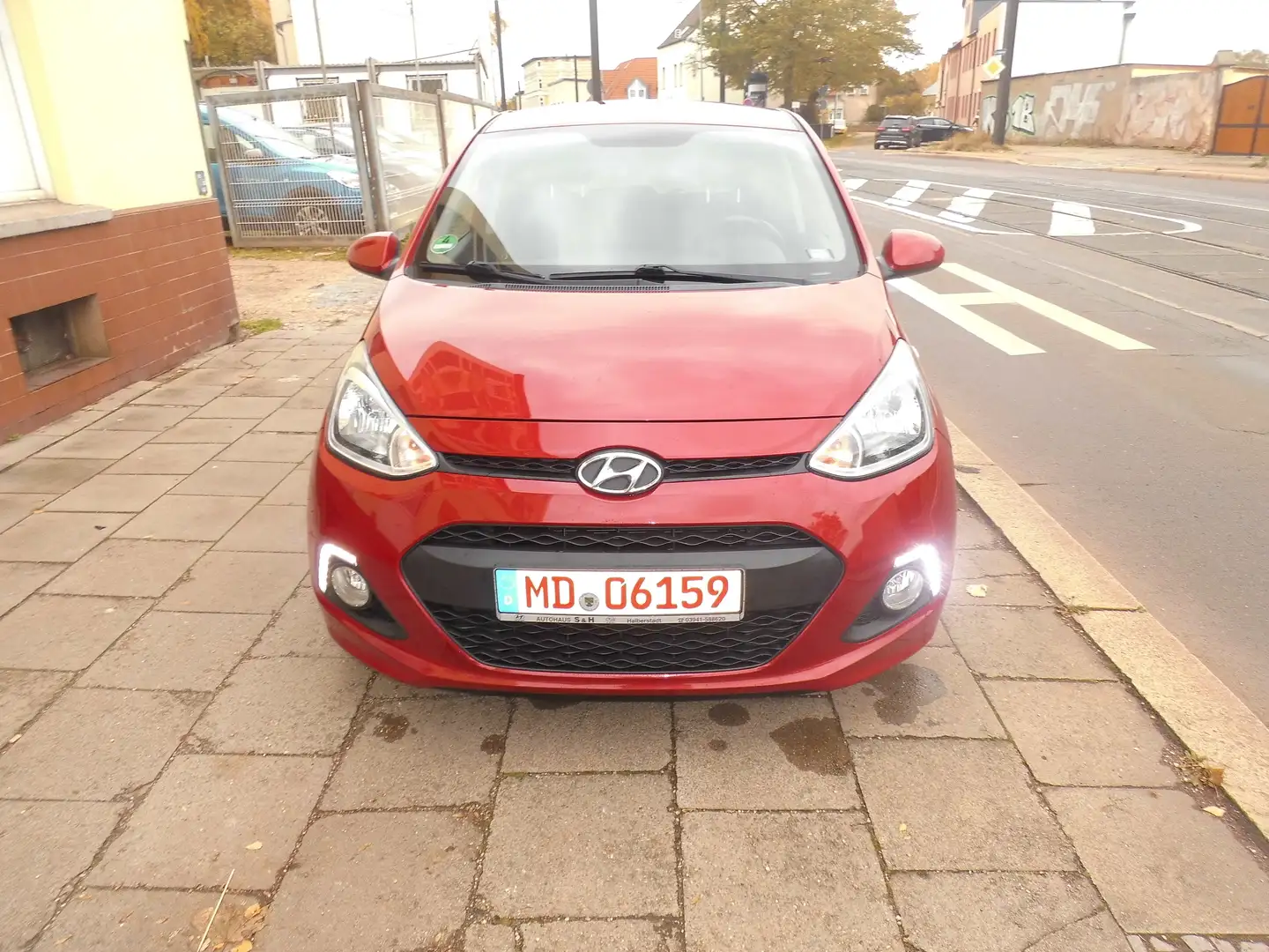 Hyundai i10 Passion Rojo - 1