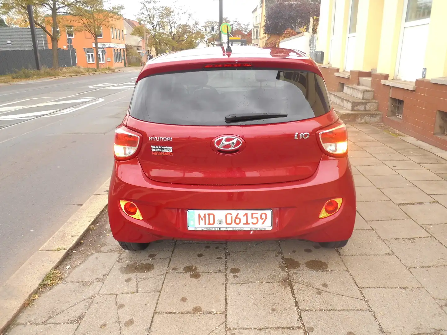 Hyundai i10 Passion Rojo - 2